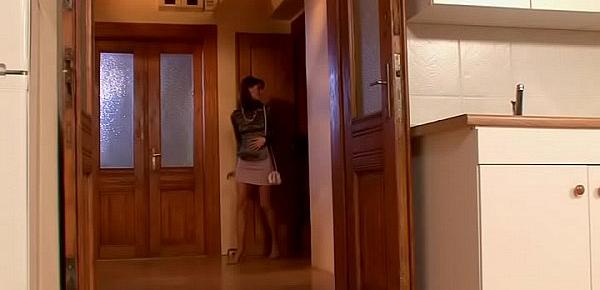  Exquisite maid Daria Glower endures hard sex